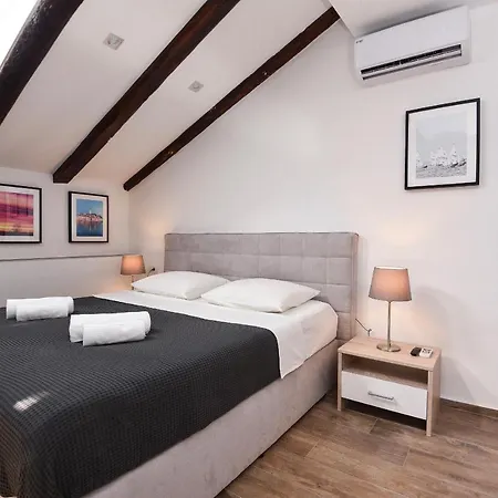 Apartment Old Town 1