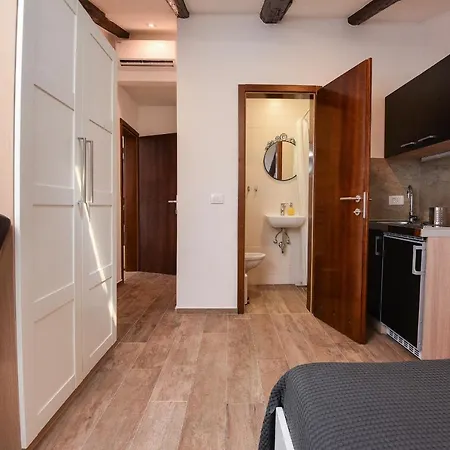 Apartman Old Town 1 Póla