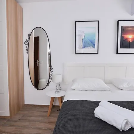 Old Town 1 Apartman Póla