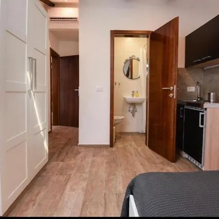Old Town 1 Apartman *