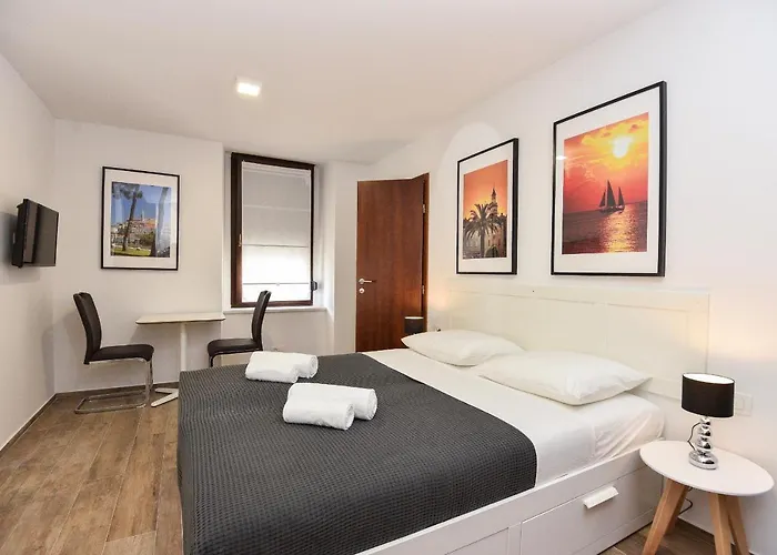 Old Town 1 Apartman *