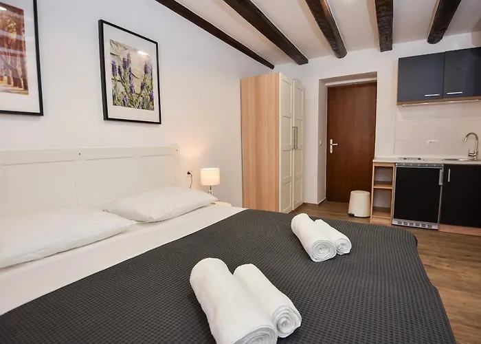 Old Town 1 Apartman *